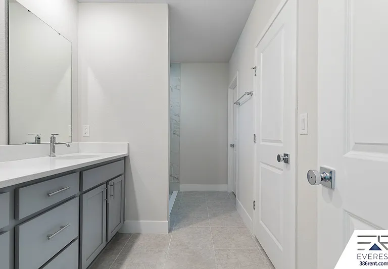 12 Kaiser Pl — Photo 19