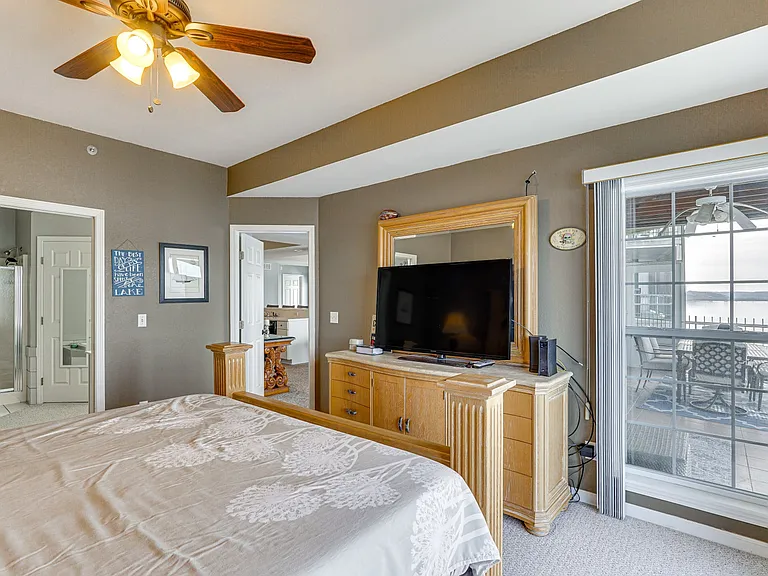 200 E Harbour Towne Dr #E203 — Photo 12