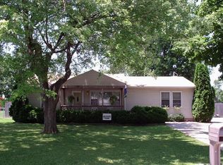 1240 Bomar Ln, Greenwood, IN 46142