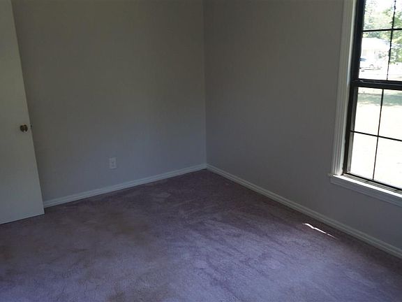 5th image of 1106 S 9th St