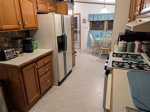 4th image of 1526 Glenhaven Ln
