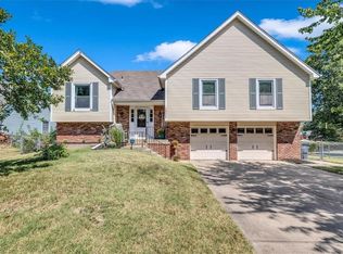 1924 E 151st Ter, Olathe, KS 66062