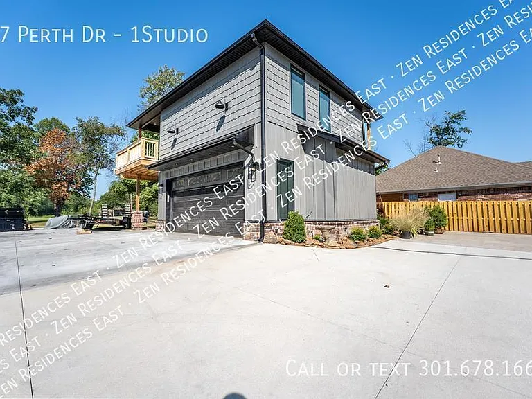 97 Perth Dr #1 — Photo 2