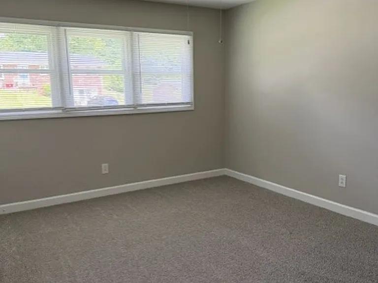 108 Gay St — Photo 27