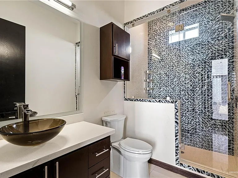 2505 May Ave — Photo 24