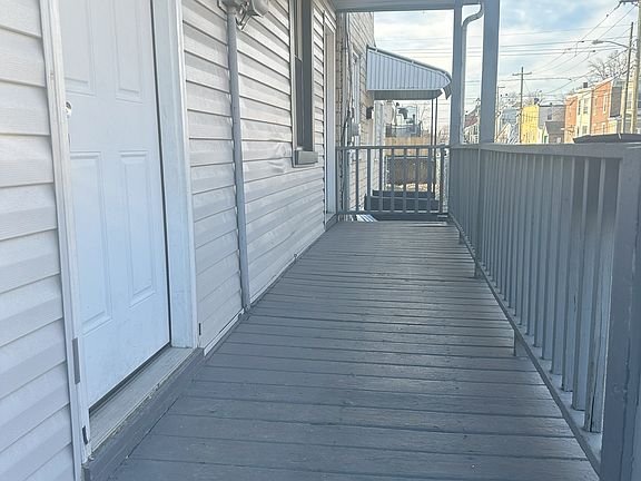 2nd image of 112 N Sussex St