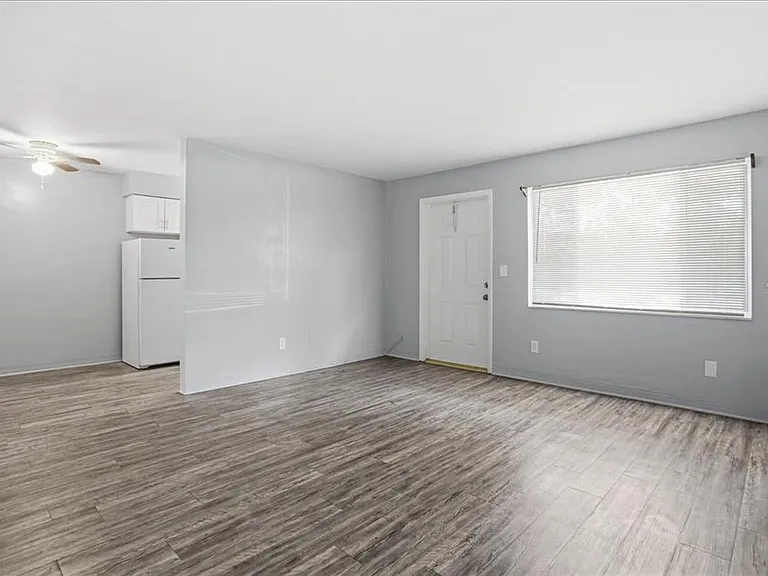 5991 Fairfield Ave S #4 — Photo 3