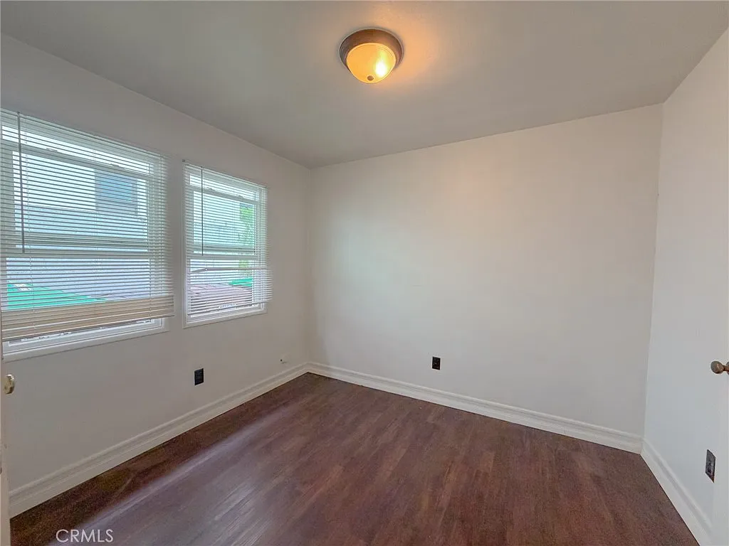 2 bed, 700 sqft, $3,350 — Photo 4