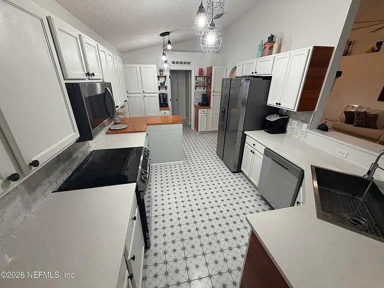 11058 Miata Ct — Photo 11