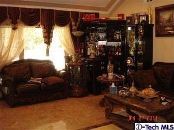 5th image of 720 Glenmore Blvd
