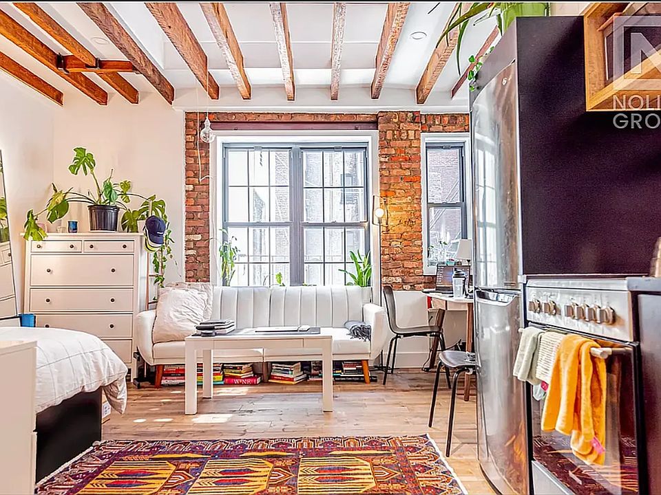 1st image of 152 W 49th St APT 5C