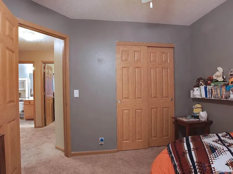 17282 Sprague St — Photo 23