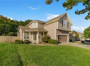 12222 Pebble Beach Dr, Kansas City, KS 66109