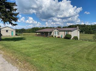 290 S Brant Rd, Friedens, PA 15541
