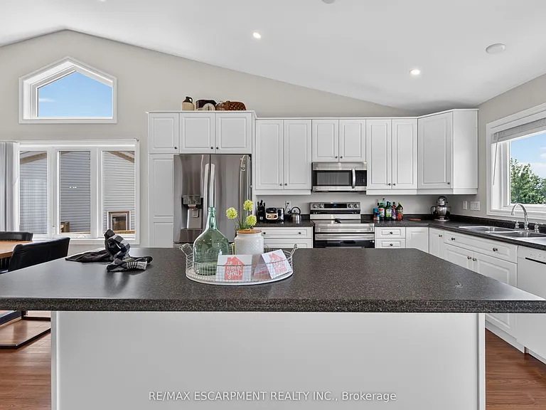 86 Golden Acres Dr — Photo 26