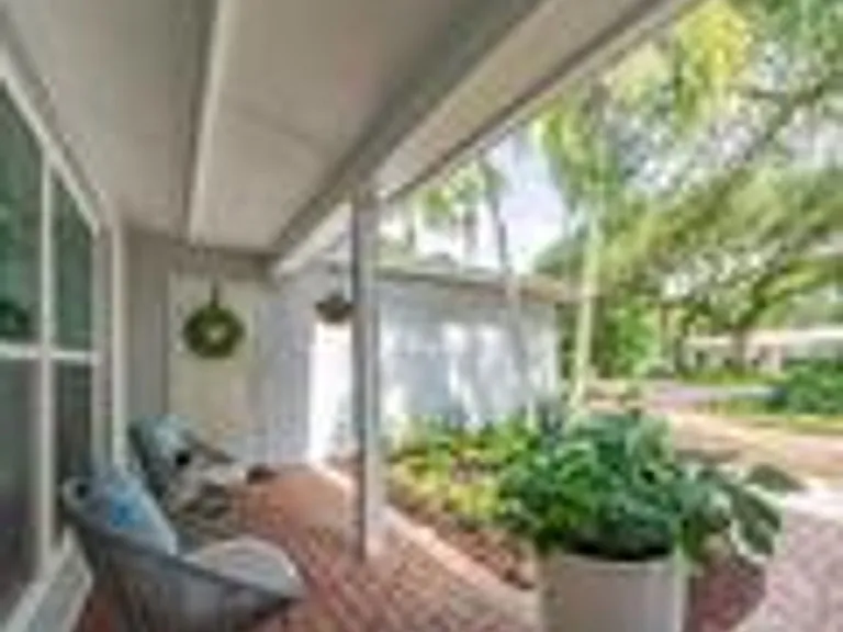 326 Date Palm Rd — Photo 11
