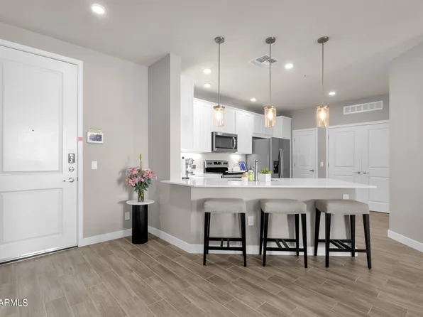 2511 W QUEEN CREEK Road #313, Chandler, AZ 85248