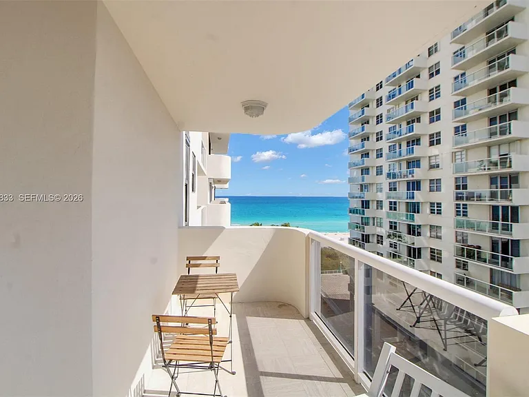 5757 Collins Ave #1003 — Photo 52
