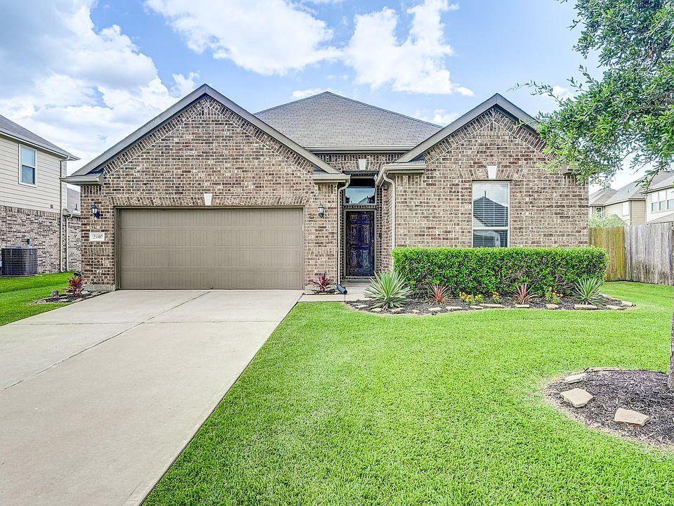 1st image of 25307 Champion Ridge Ct