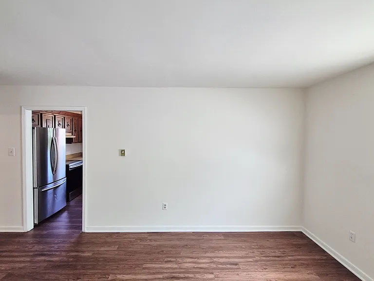 1412 Blair St — Photo 3