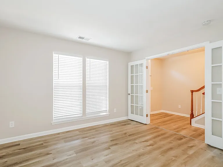 10480 Alexander Martin Ave — Photo 15
