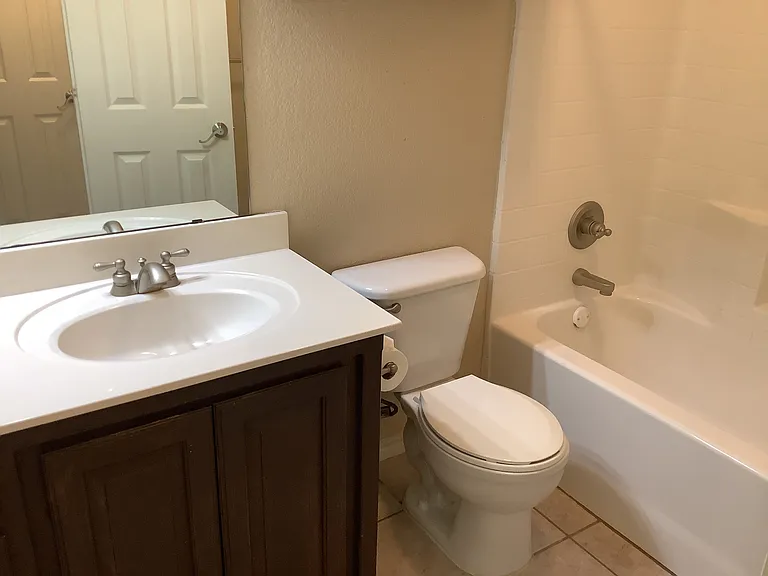4410 Shady Elm Dr — Photo 18