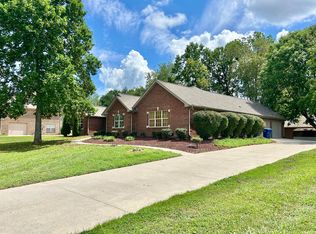 182 Lake Forest Dr, Somerset, KY 42503