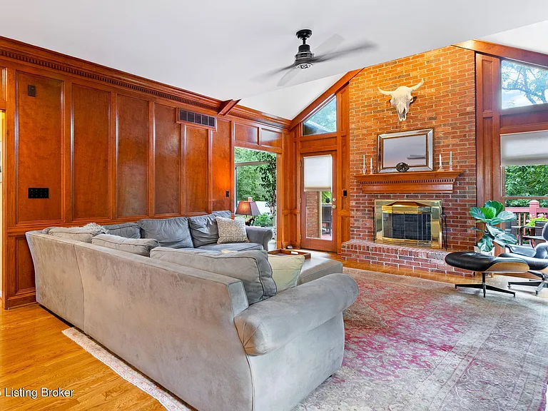 2903 Windward Ct — Photo 12