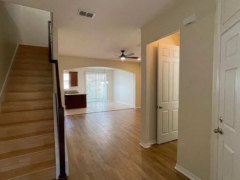 9484 Strongbark Ln — Photo 15