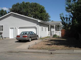 945 29th Ave, Sweet Home, OR 97386