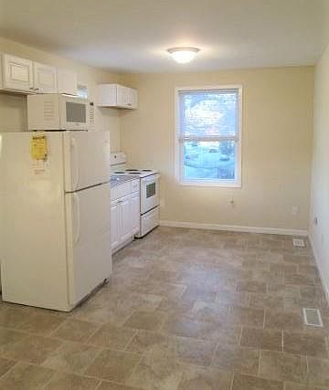 2nd image of 175 Avondale Dr Floor 2