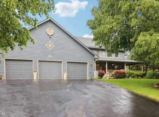 304 Fairhaven Dr, Winthrop Harbor, IL 60096