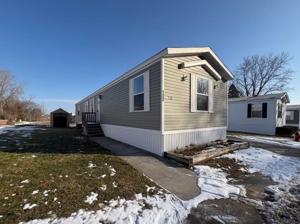 2728 Court St #122, Brighton, MI 48114