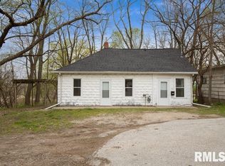 1244 1/2 E 5th St, Muscatine, IA 52761