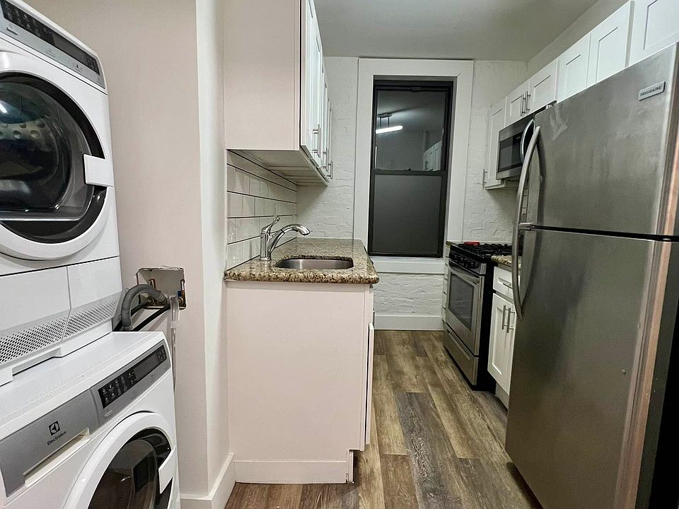2nd image of 817 8th Ave APT 2R