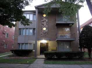 17748 Rosewood Dr #2, Lansing, IL 60438