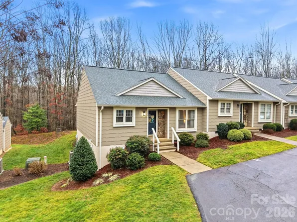 423 19th Avenue Ct NE Unit 9, Hickory, NC 28601