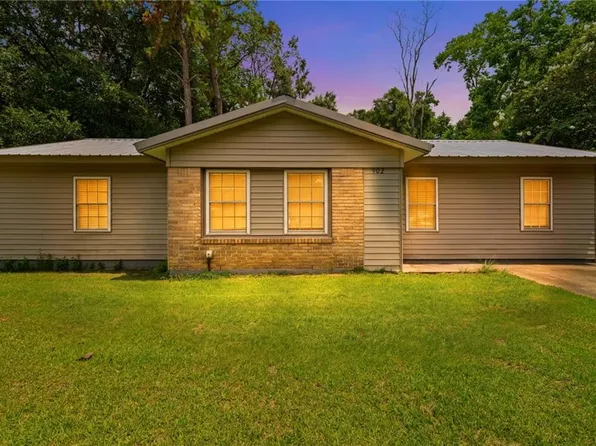 902 Memory Ln, Mobile, AL 36608