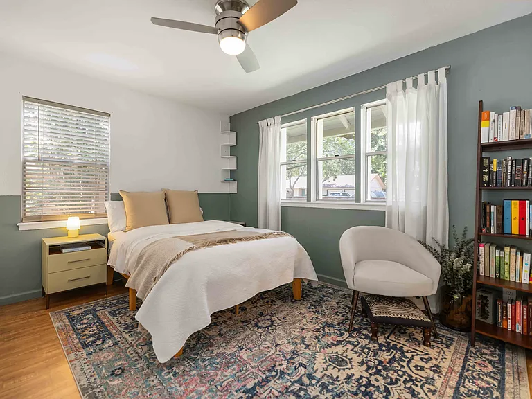5126 Meadow Creek Dr — Photo 17