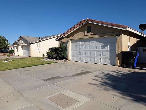 3rd image of 14077 Estate Way