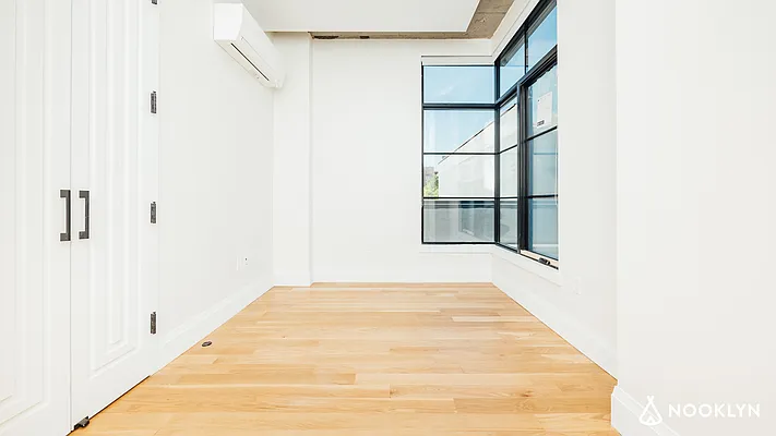 Rented by Nooklyn NYC LLC | media 101