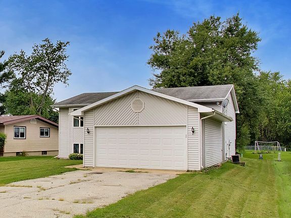 3rd image of 3344 Windy Hill Rd