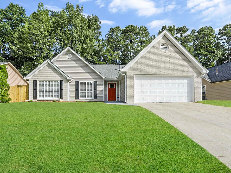 1st image of 450 Paris Dr