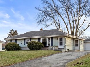 N65W24129 Elm Ave, Sussex, WI 53089