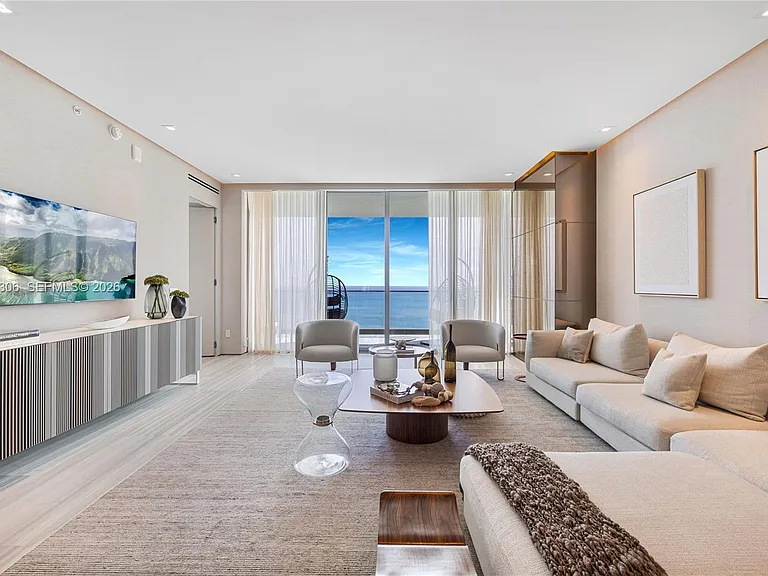 18975 E Collins Ave #3802 — Photo 33
