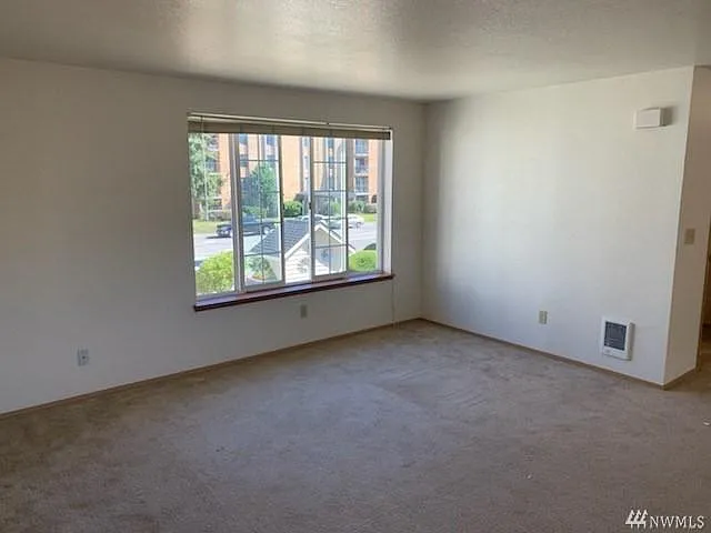 3410 Colby Ave #8 — Photo 6