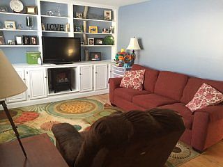 3rd image of 12 Prospect Cir
