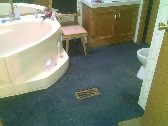 4th image of 1312 Roslyn Dr #54