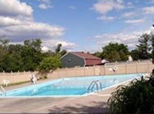 170 E Hadley Rd APT 12, Amherst, MA 01002