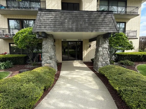 7432 W 153rd St Unit 3, Orland Park, IL 60462